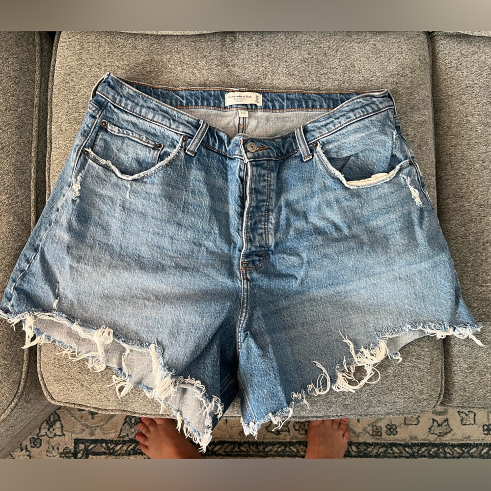 Curve Love High Rise Dad Short